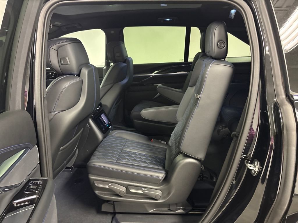New 2025 Cadillac Escalade IQ Sport 1 w/ Smart Trailering package image 49
