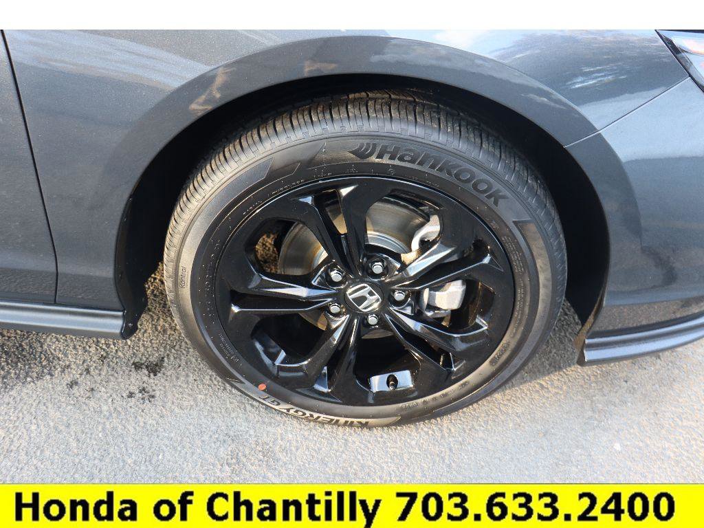 Certified 2025 Honda Accord SE image 32