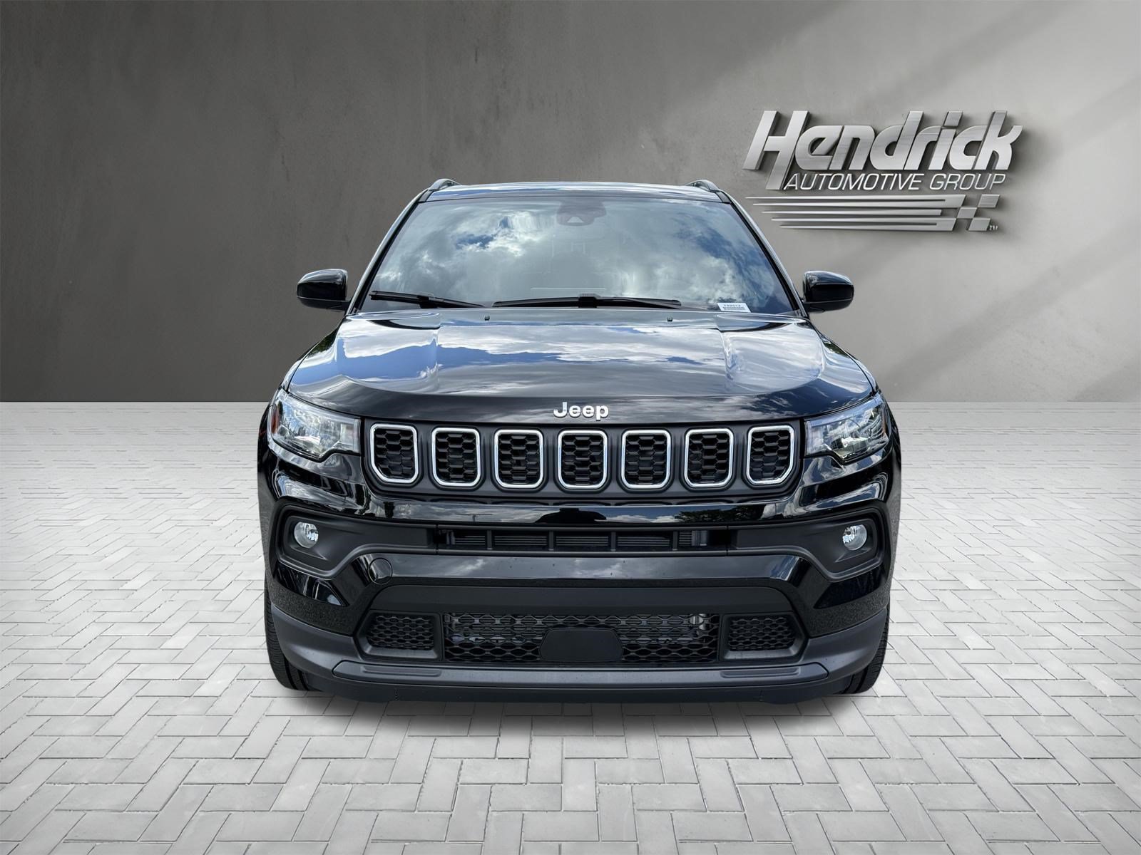 New 2026 Jeep Compass Latitude AWD/4WD image 3