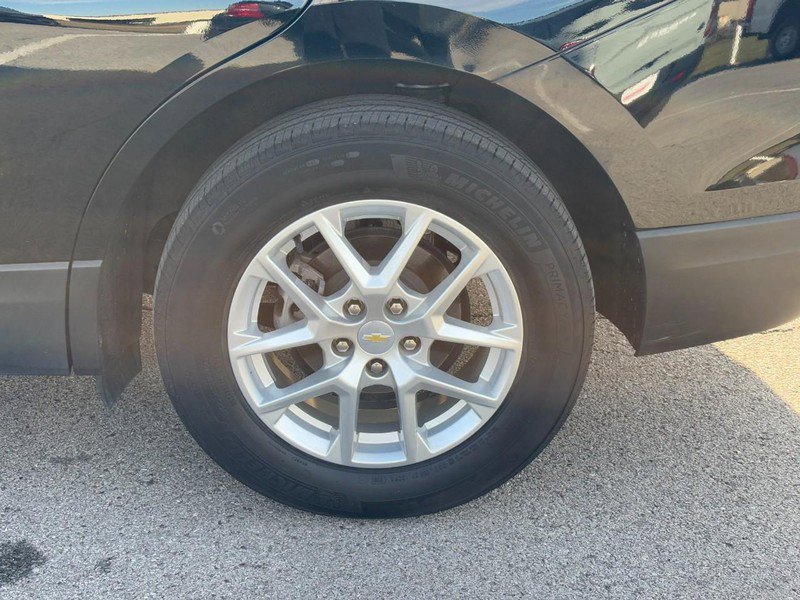Used 2022 Chevrolet Equinox LS w/ LPO, Floor Liner Package image 7