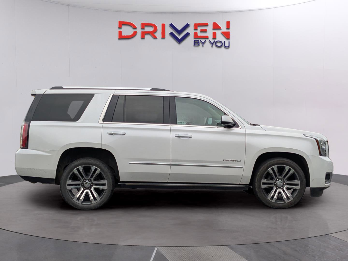 Used 2019 GMC Yukon Denali w/ Denali Ultimate Package AWD/4WD image 6