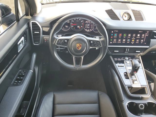 Used 2022 Porsche Cayenne Platinum Edition image 37