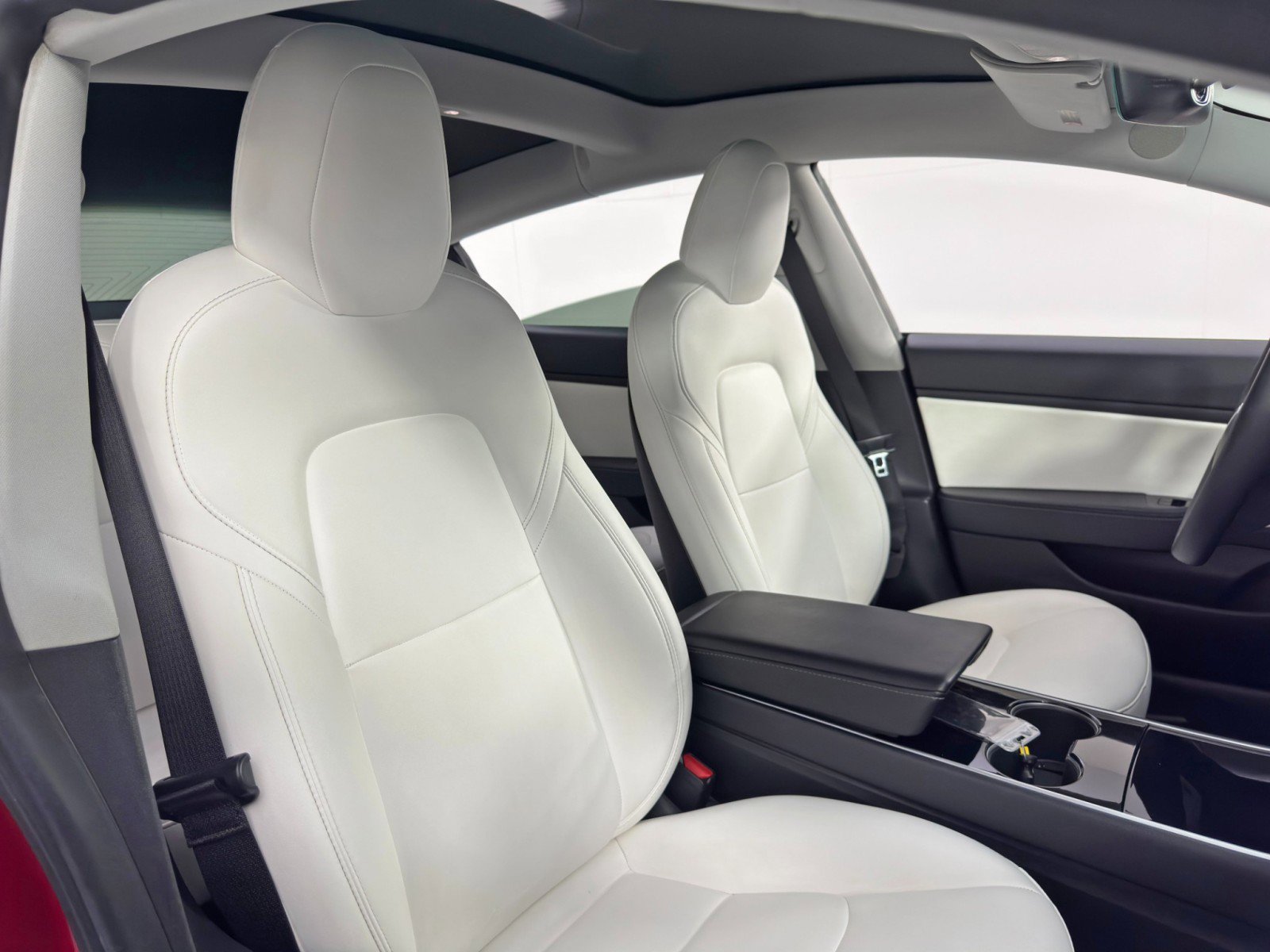 Used 2020 Tesla Model 3 Standard Range Plus image 36