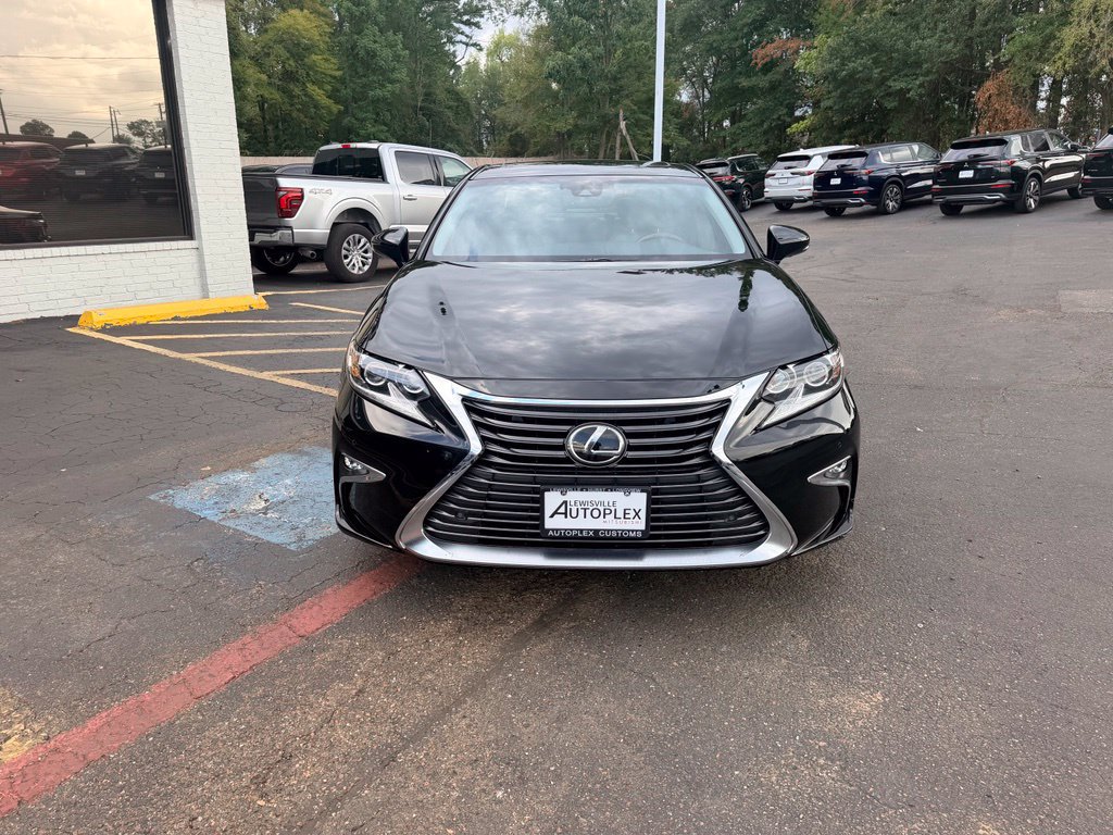 Used 2016 Lexus ES 350 w/ Luxury Package w/Wood Trim FWD image 5