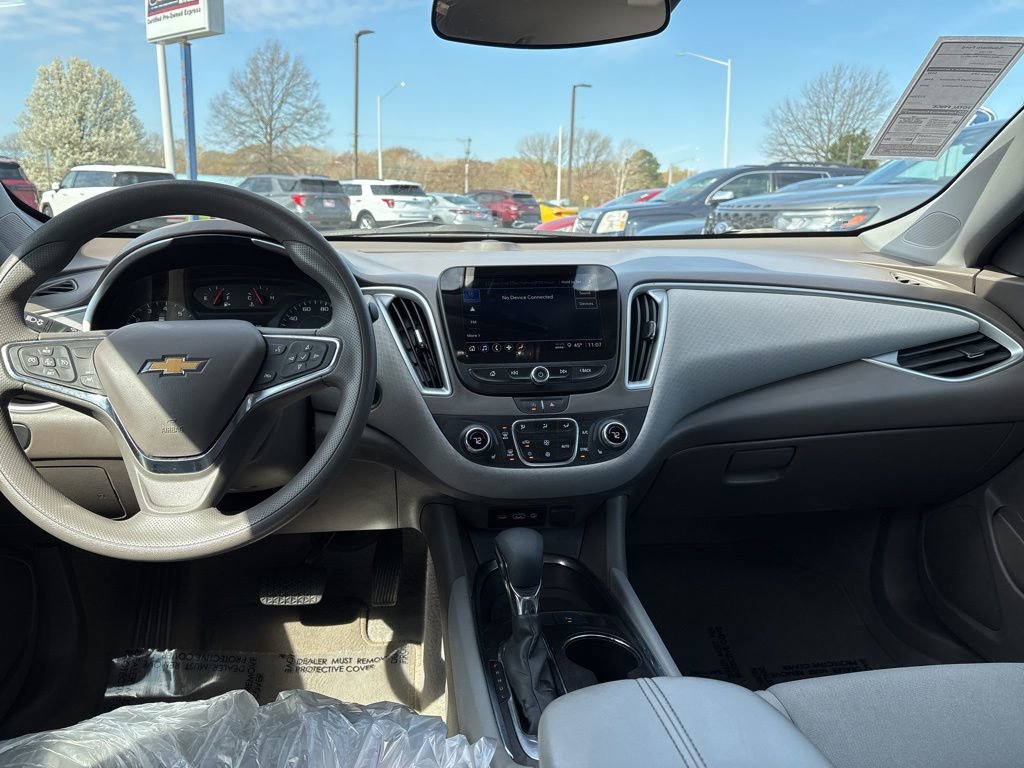 Used 2024 Chevrolet Malibu LT FWD image 10