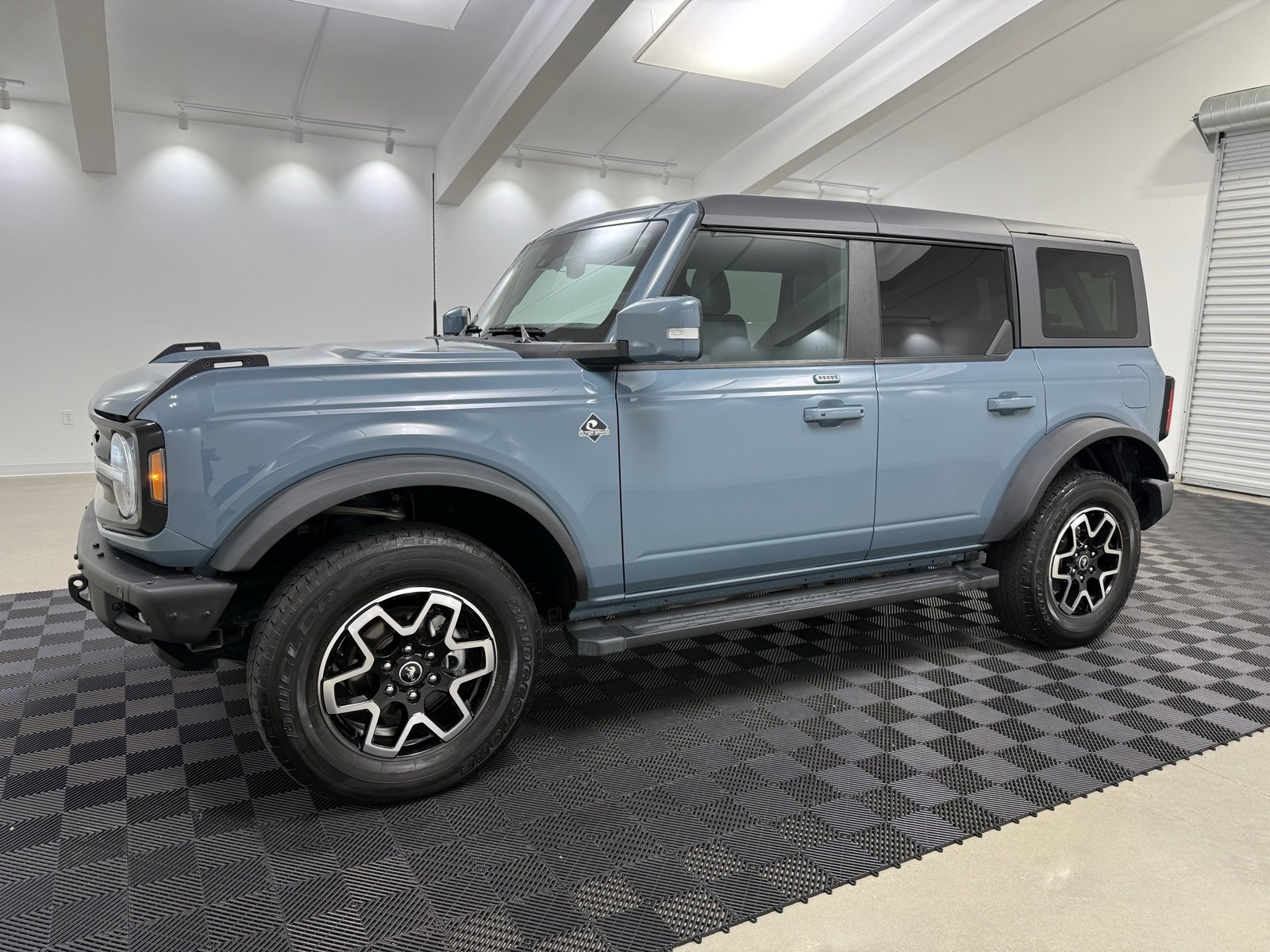 Used 2022 Ford Bronco Outer Banks image 4