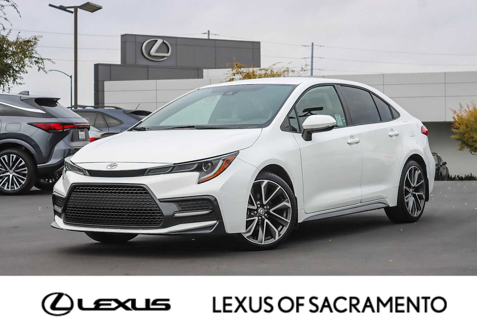 Used 2022 Toyota Corolla SE w/ Carpet Mat Package (TMS) image 1