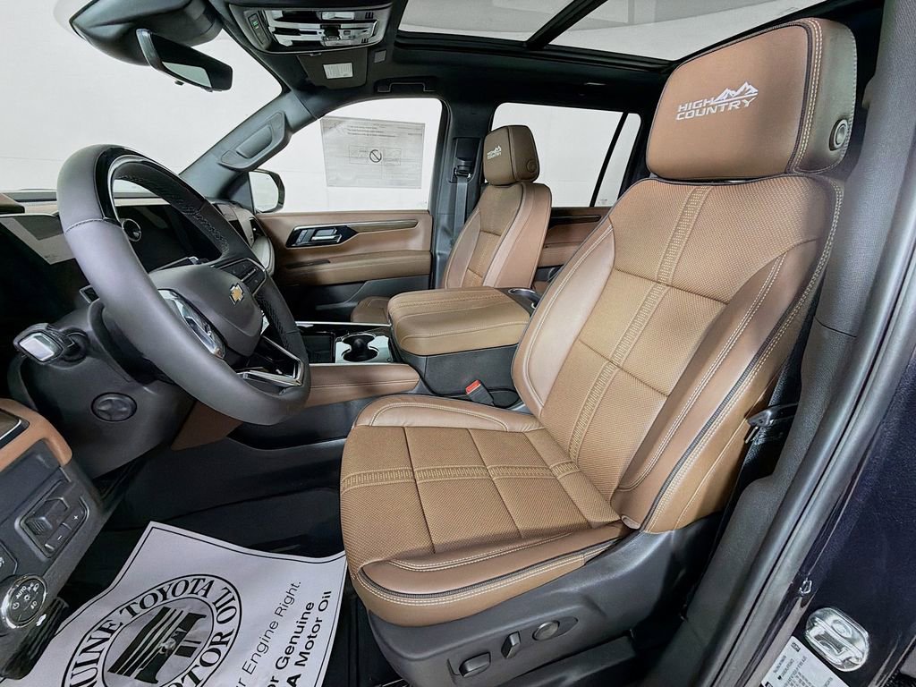 New 2026 Chevrolet Suburban High Country AWD/4WD image 11