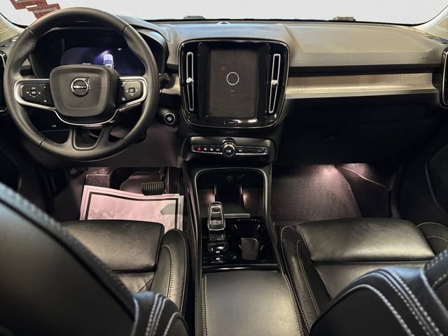 Used 2023 Volvo XC40 B5 Plus w/ Driver Assist Package AWD/4WD image 11