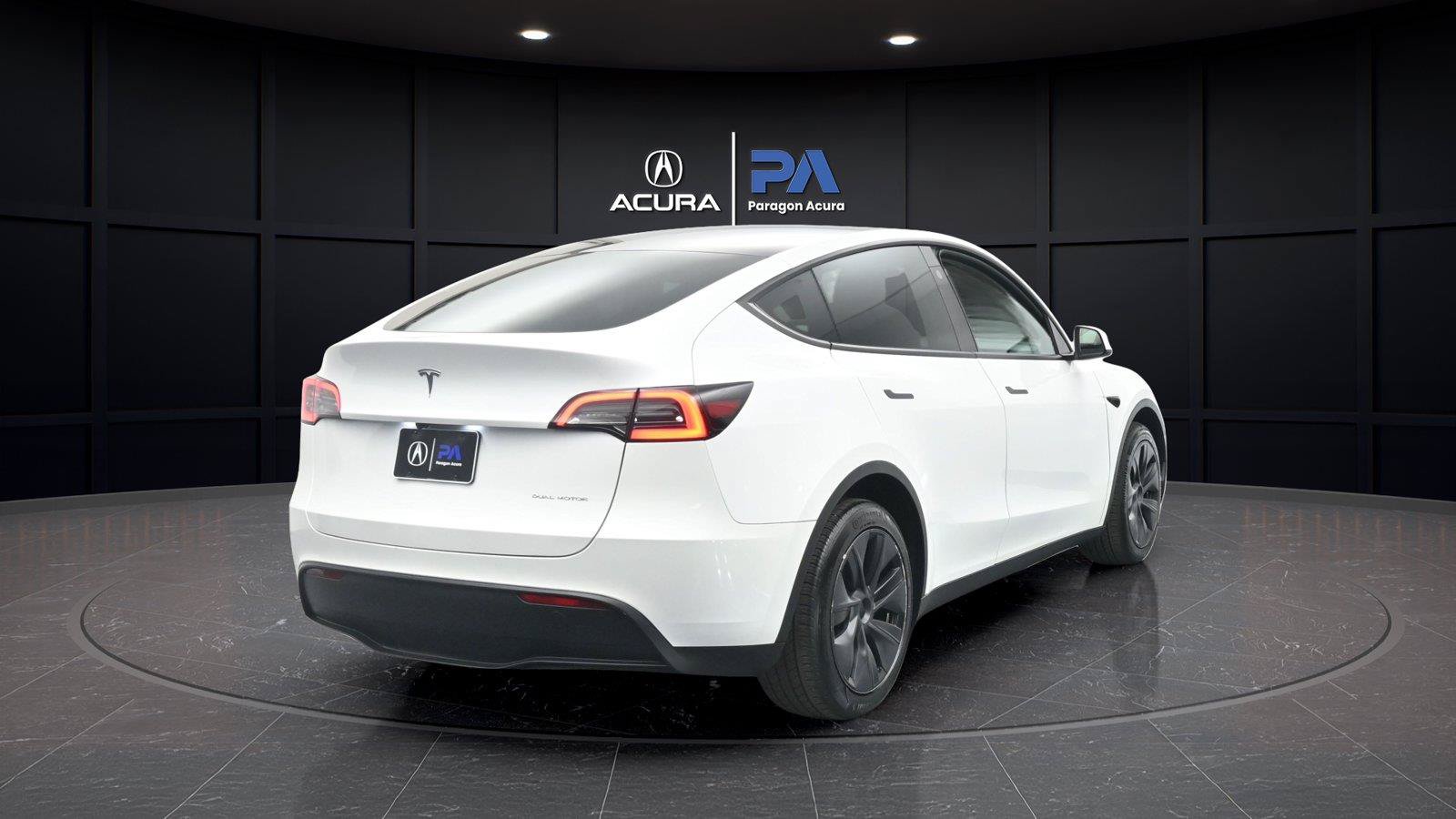 Used 2024 Tesla Model Y Long Range AWD/4WD image 21