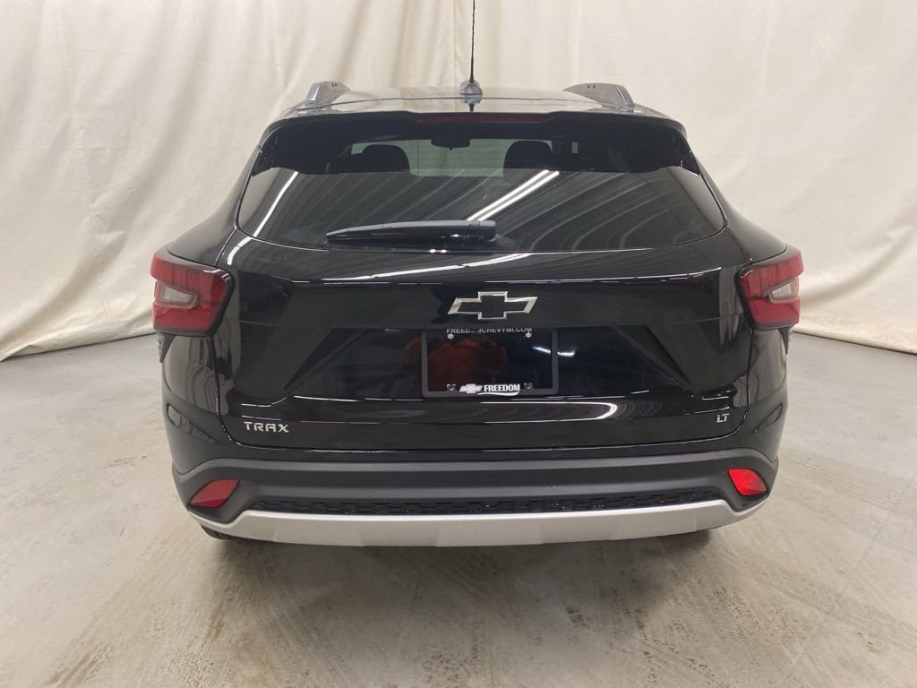 New 2026 Chevrolet Trax LT w/ Driver Confidence Package image 38