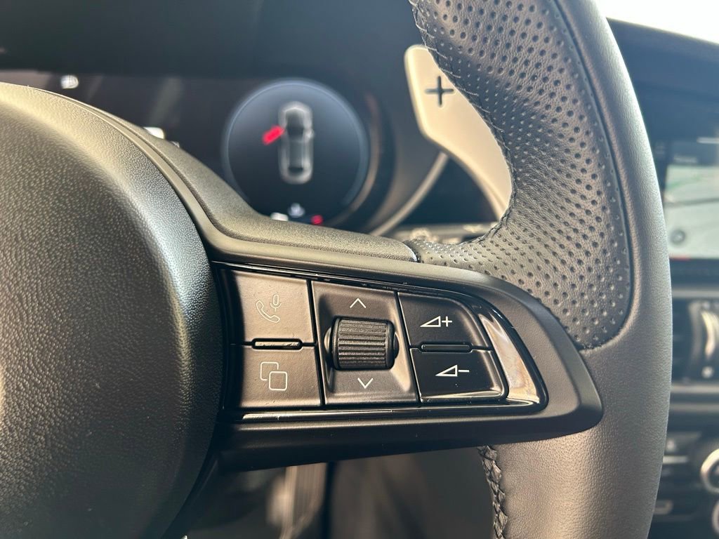 New 2025 Alfa Romeo Giulia w/ Driving Assist Package image 38