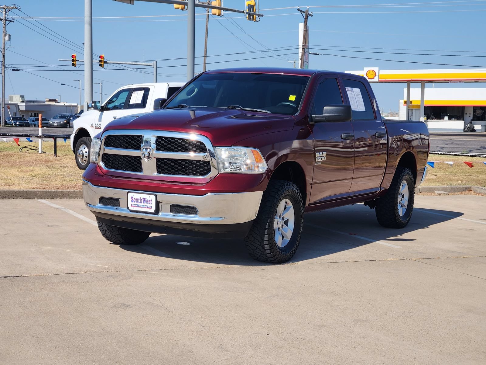 Used 2022 RAM 1500 Classic SLT AWD/4WD video 2