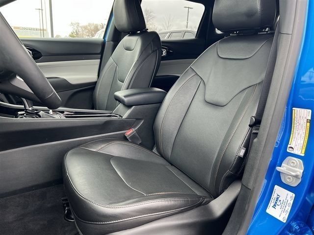 Used 2023 Jeep Compass Limited AWD/4WD image 12