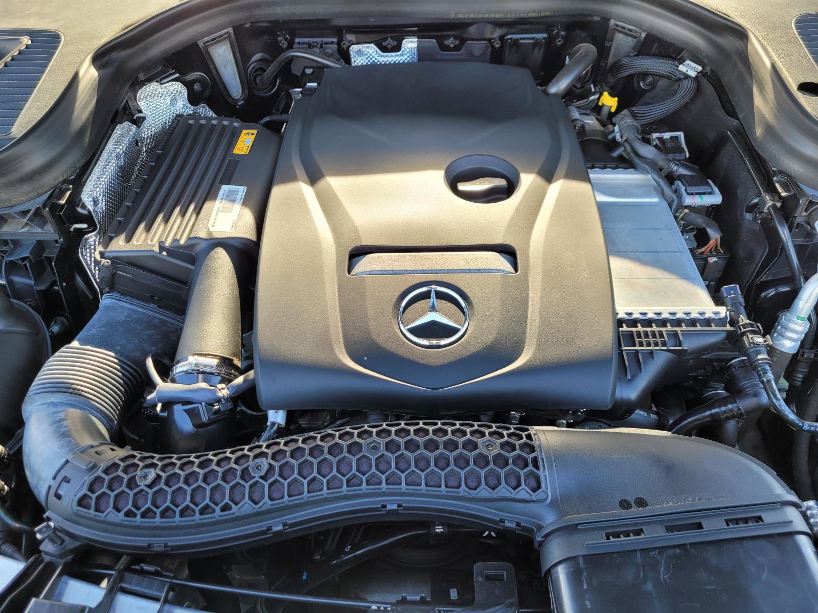 Used 2019 Mercedes-Benz GLC 300 4MATIC image 23