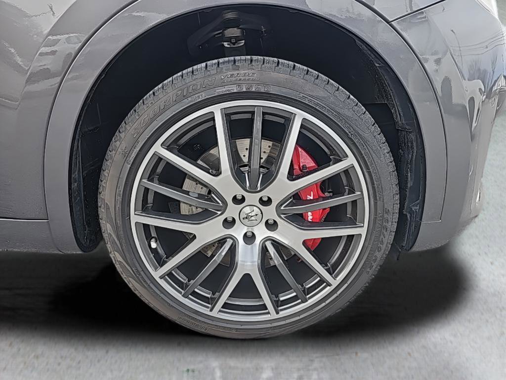 New 2024 Maserati Levante Modena Ultima image 13