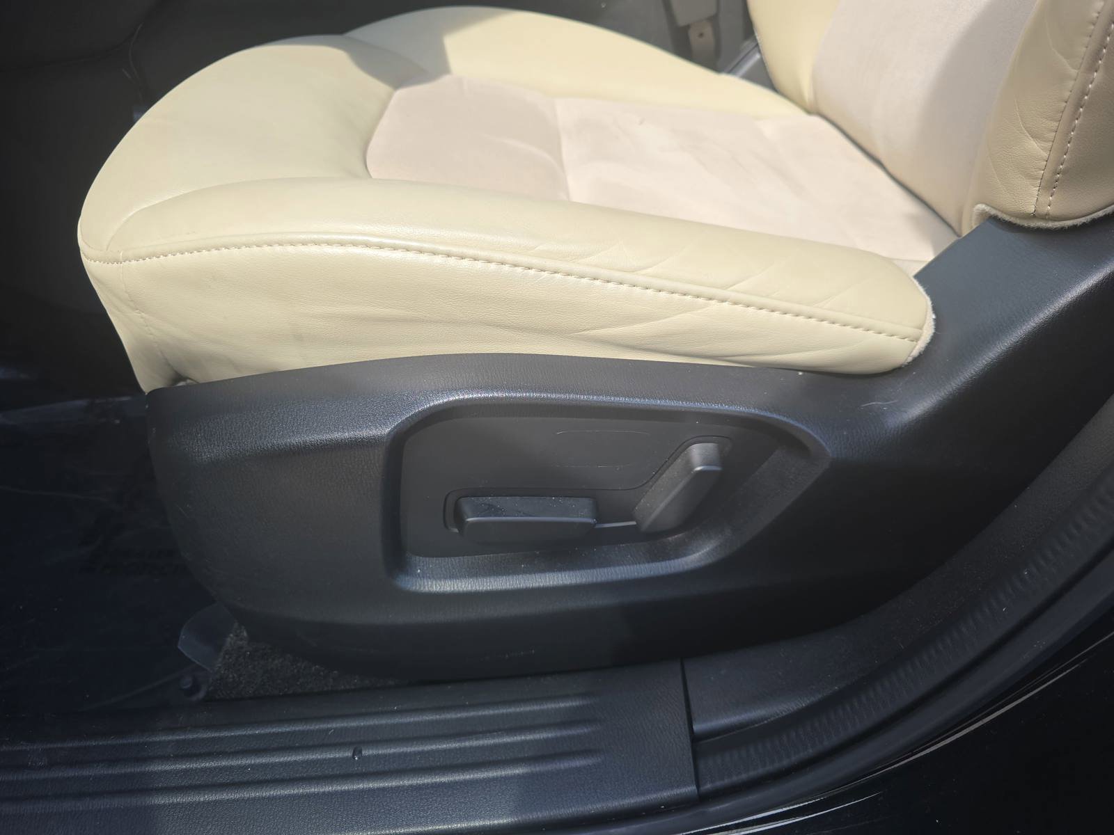 Used 2020 MAZDA CX-5 Touring image 31