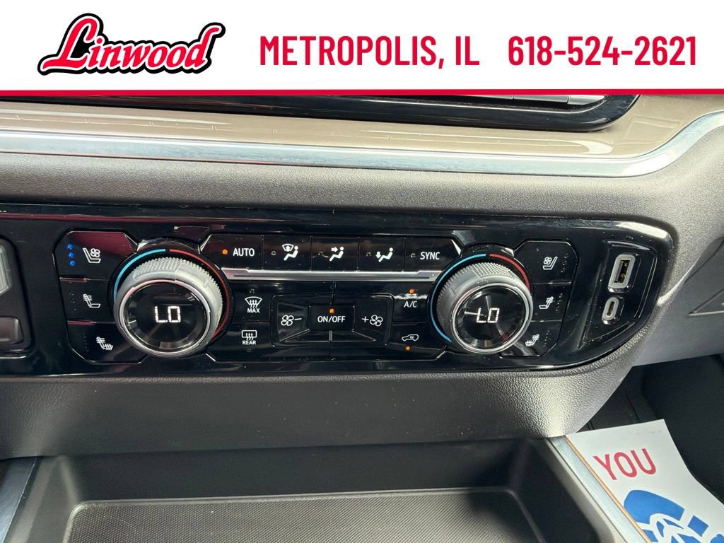 Used 2022 Chevrolet Silverado 1500 High Country w/ High Country Premium Package AWD/4WD image 33