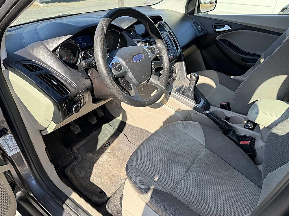 Used 2013 Ford Focus SE image 9