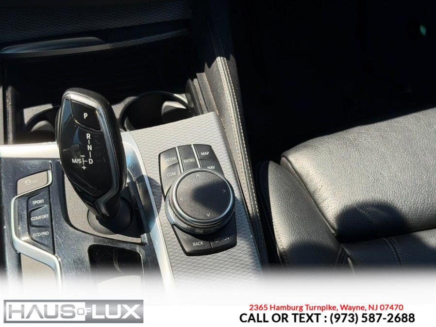 Used 2019 BMW 530i xDrive w/ M Sport Package AWD/4WD image 25