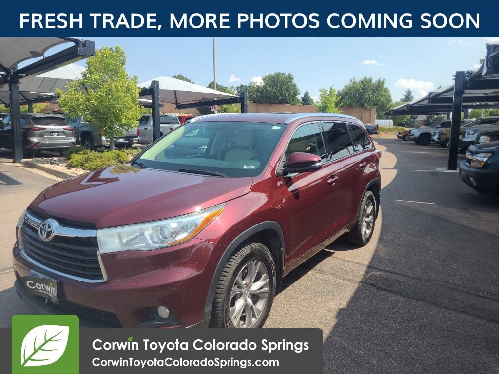 Used 2015 Toyota Highlander XLE AWD/4WD image 3