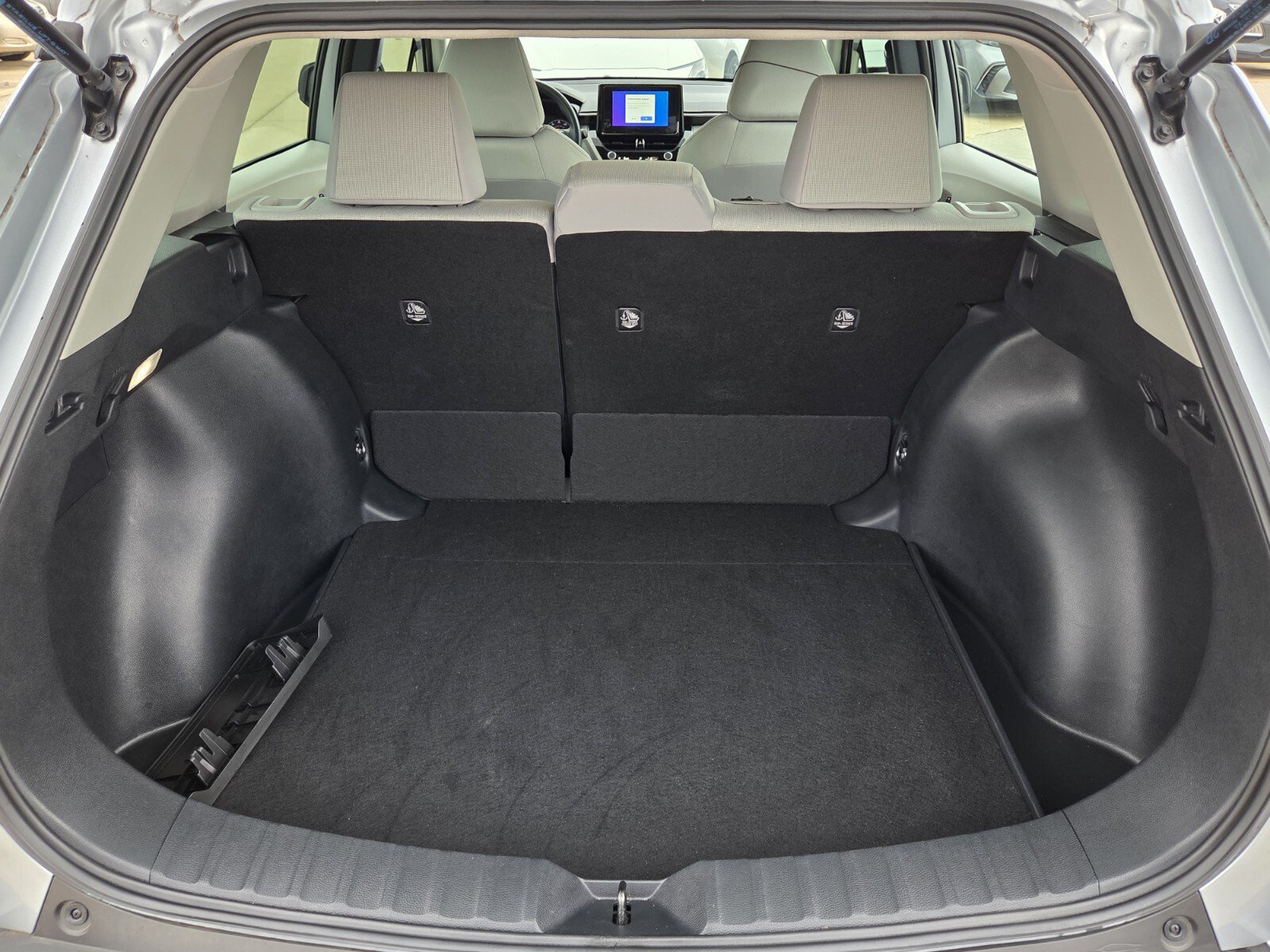 Certified 2023 Toyota Corolla Cross L FWD image 9