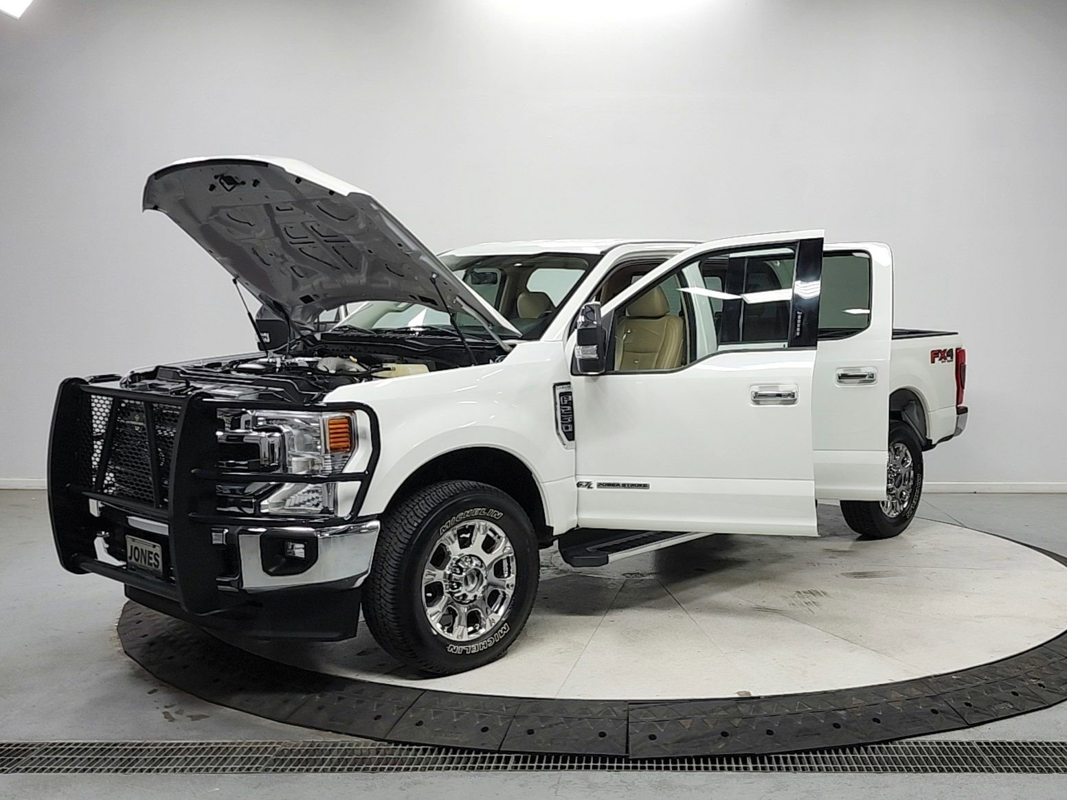 Used 2021 Ford F250 Lariat w/ Lariat Ultimate Package AWD/4WD image 11