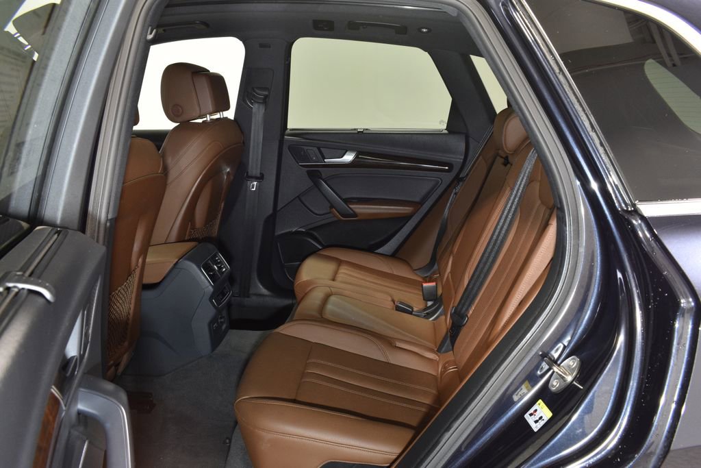 Used 2019 Audi Q5 2.0T Premium Plus w/ Premium Plus Package image 27