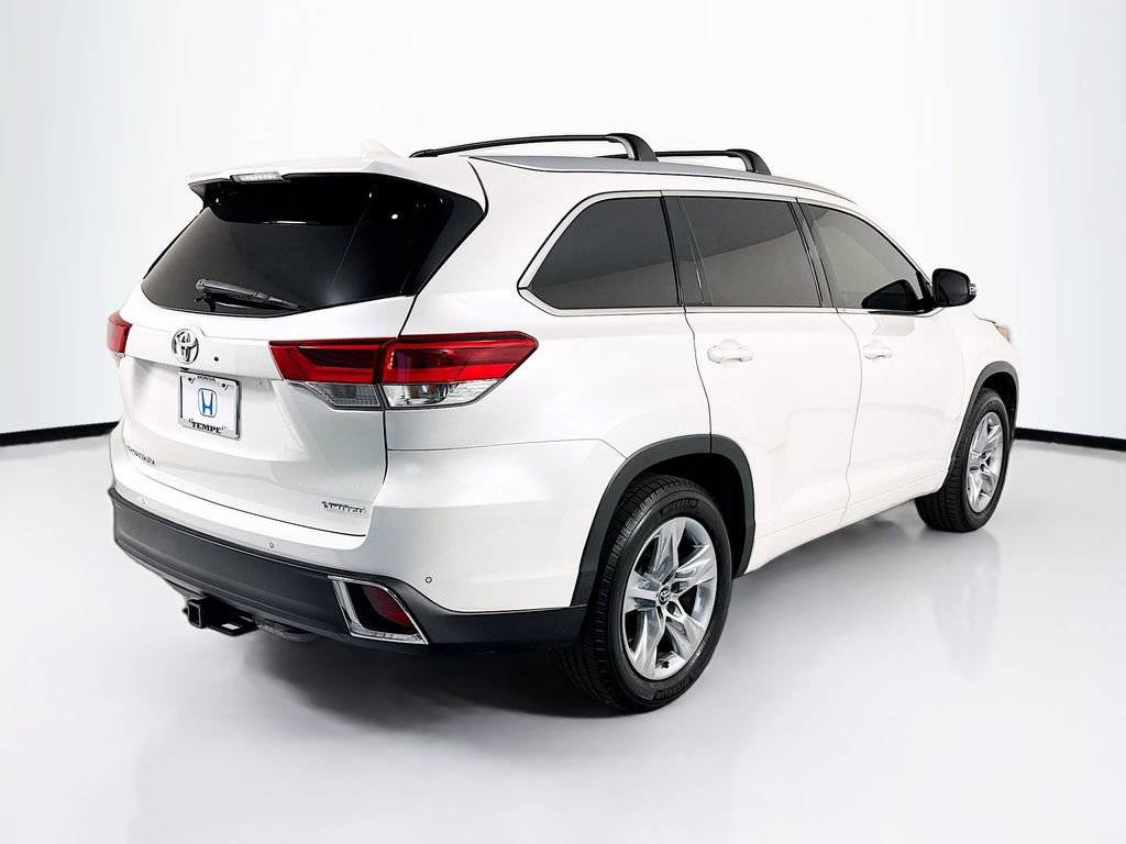 Used 2018 Toyota Highlander Limited FWD image 5