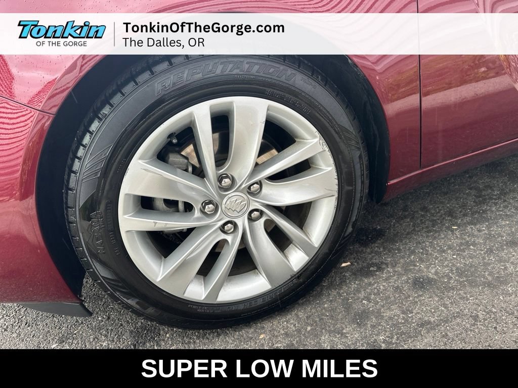 Used 2017 Buick Regal Premium FWD image 10