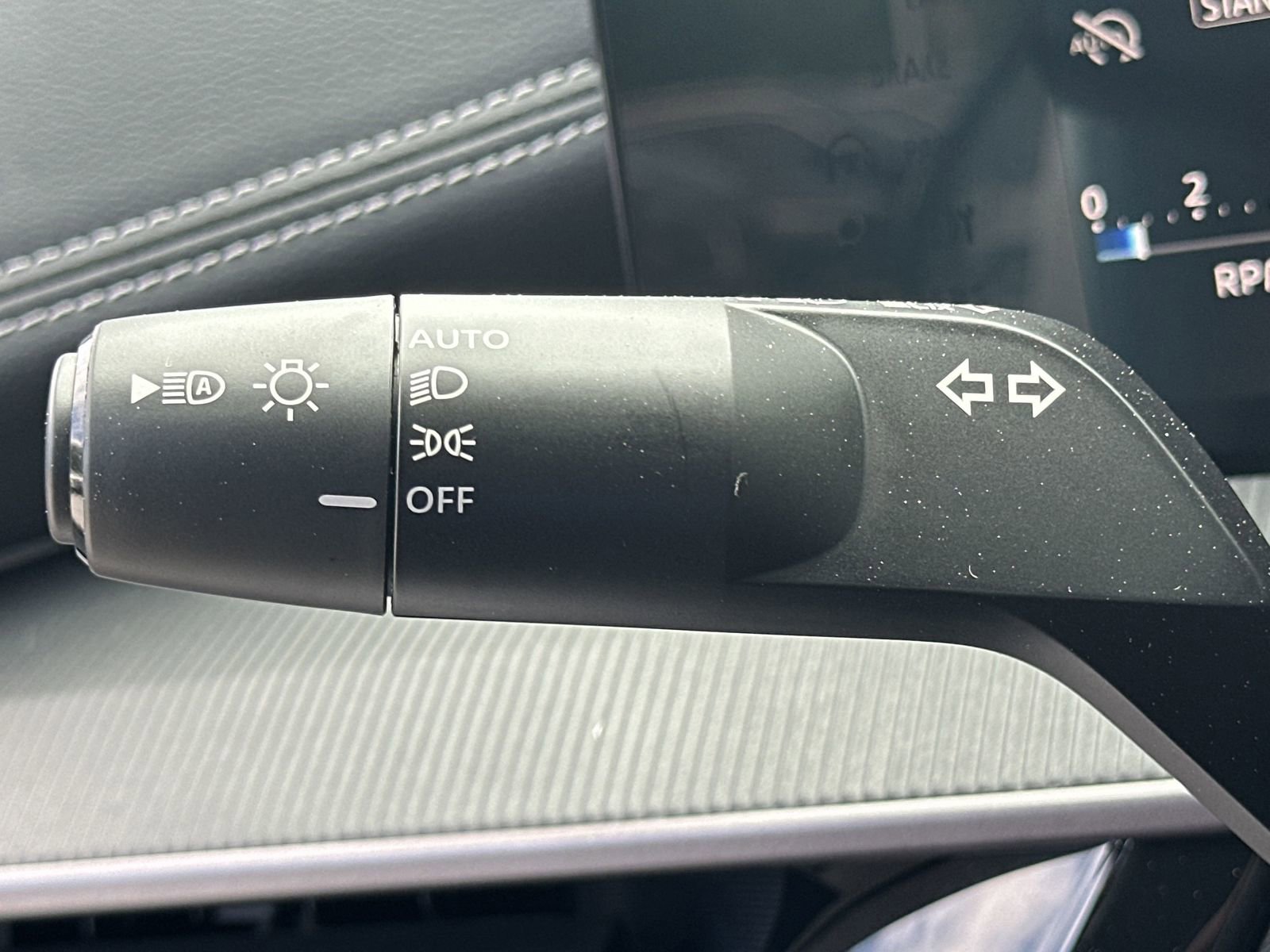 New 2025 Nissan Murano SV FWD image 13