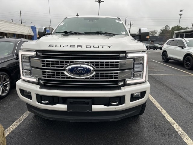Used 2019 Ford F250 Platinum w/ Platinum Ultimate Package image 2