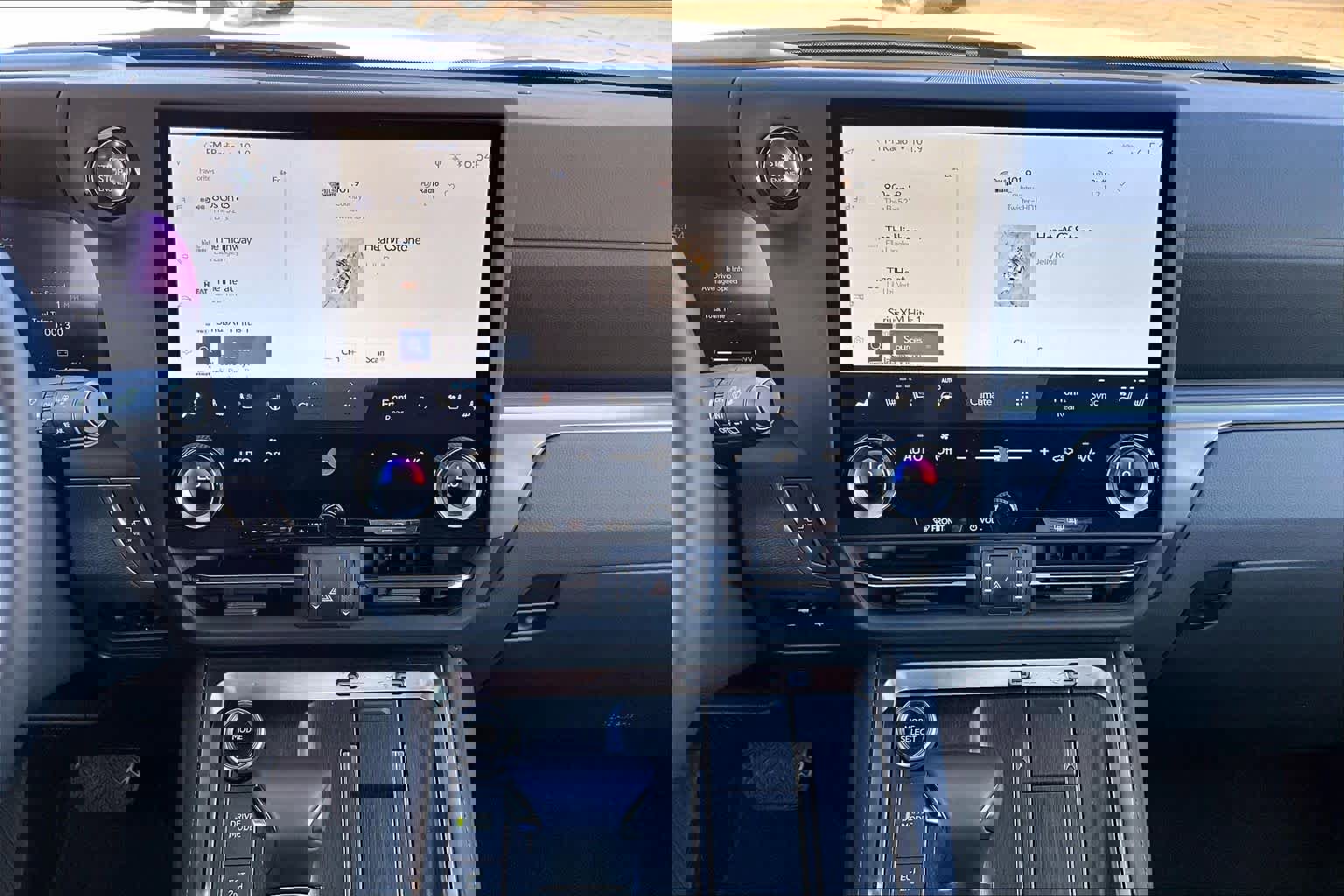 Used 2025 Lexus GX 550 w/ Accessory Package (2T) image 7