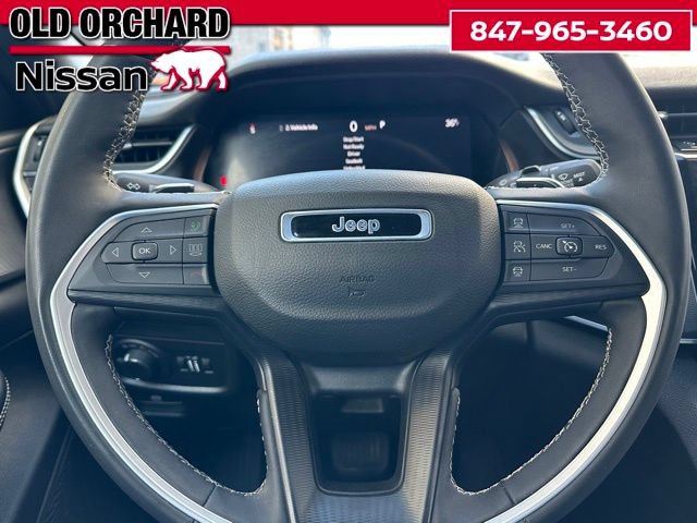 Used 2023 Jeep Grand Cherokee Altitude AWD/4WD image 23
