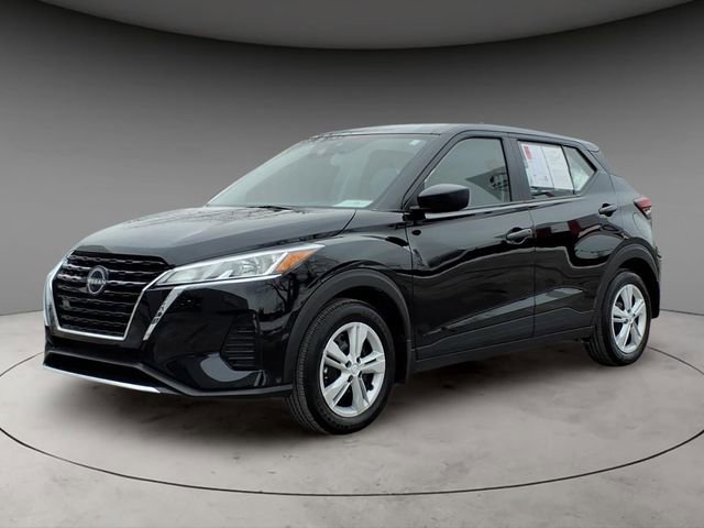 Certified 2025 Nissan Kicks Play S