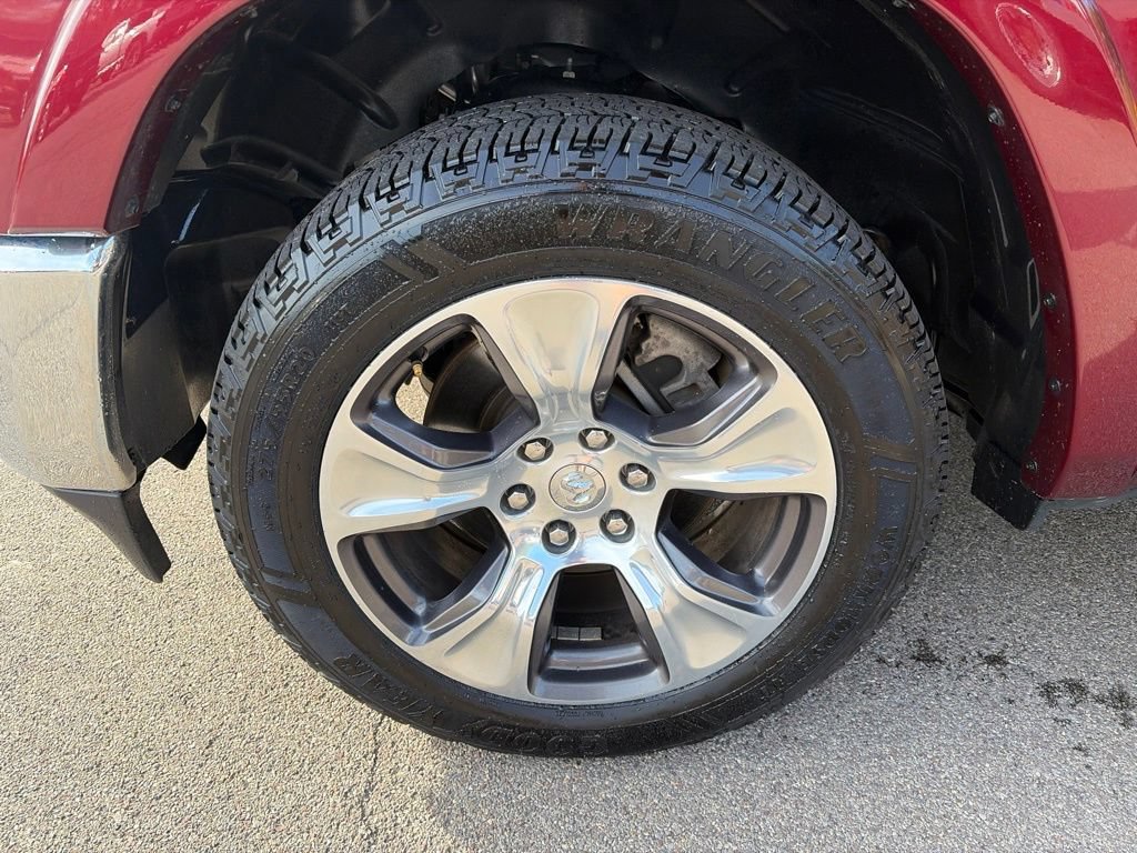Used 2022 RAM 1500 Laramie AWD/4WD image 11
