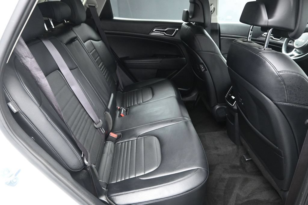 Certified 2025 Kia Sportage SX Prestige AWD/4WD image 39