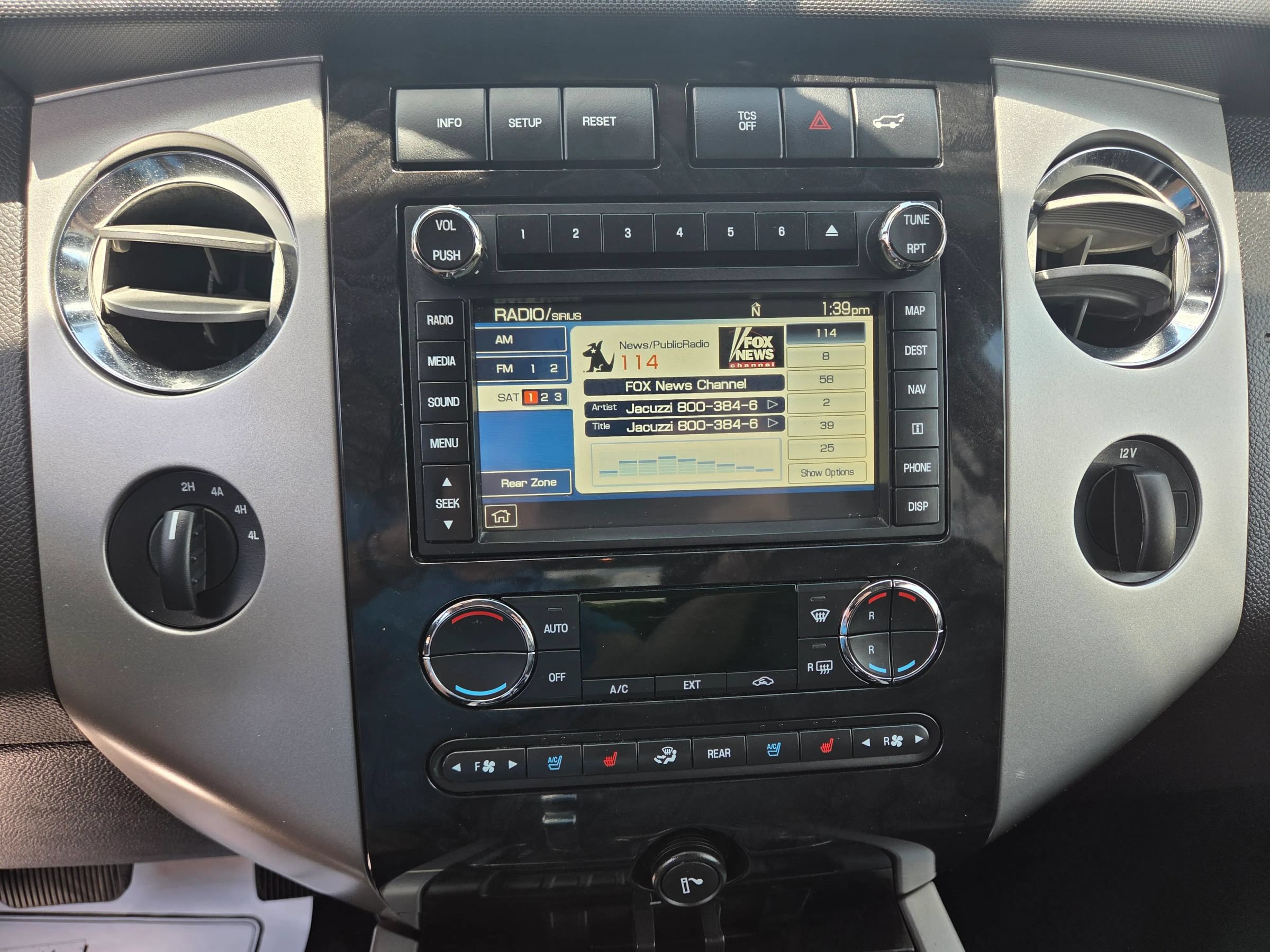 Used 2013 Ford Expedition Limited AWD/4WD image 28