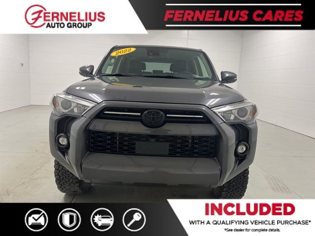 Used 2022 Toyota 4Runner SR5 Premium w/ Moonroof Package image 2