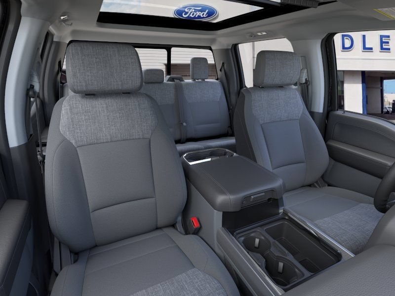 New 2026 Ford F350 XLT w/ XLT Premium Package AWD/4WD image 11