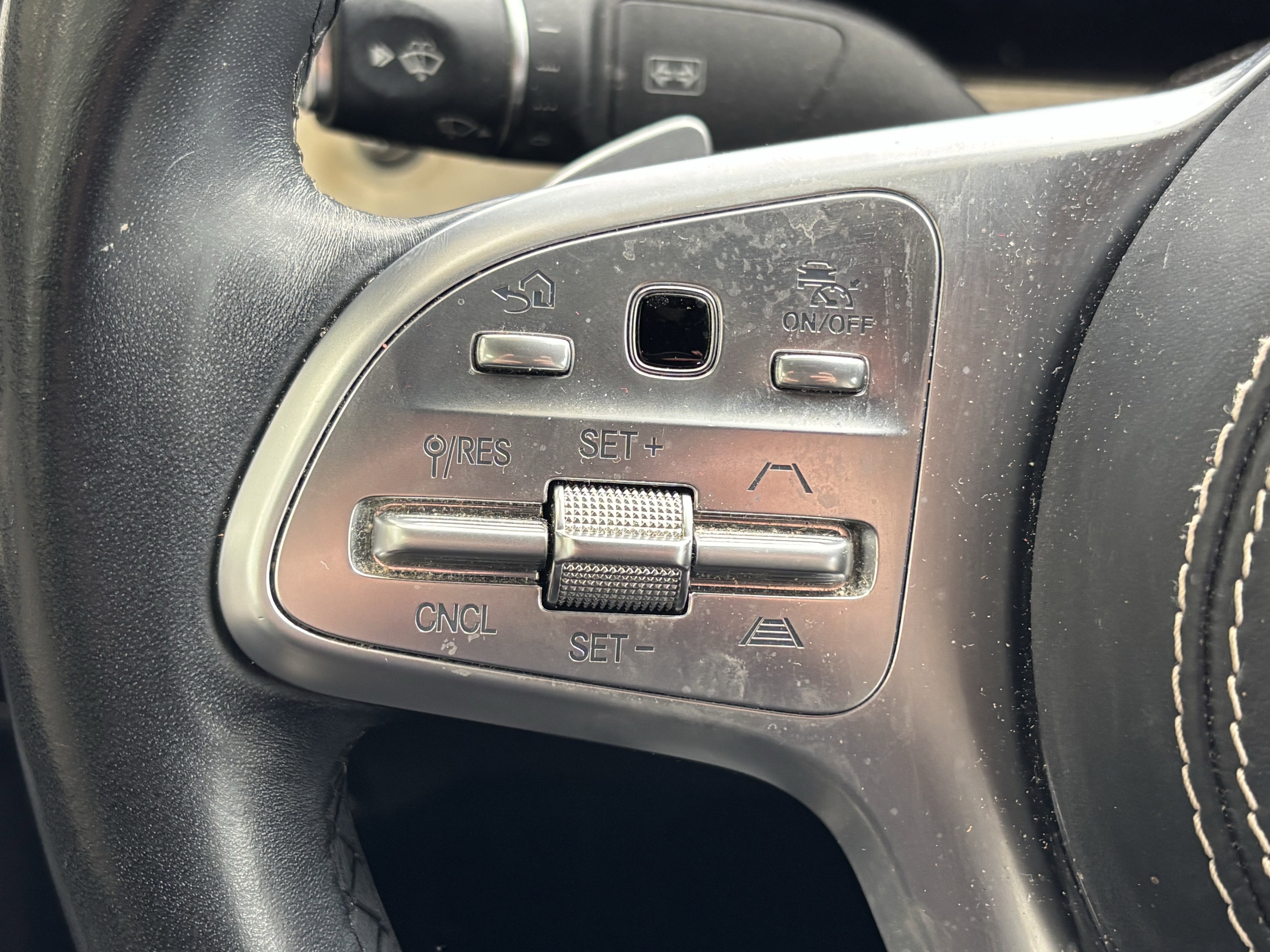 Used 2018 Mercedes-Benz S 560 4MATIC Sedan image 18