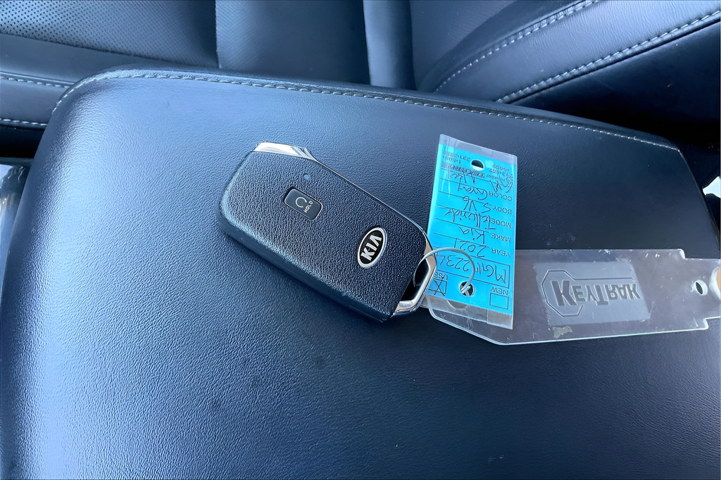 Used 2021 Kia Telluride S FWD image 36