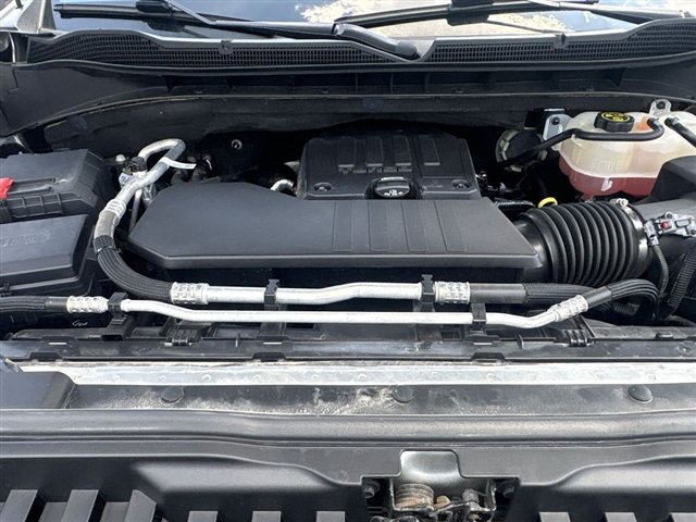Certified 2022 Chevrolet Silverado 1500 Custom Trail Boss w/ LPO, Dark Essentials Package AWD/4WD image 28