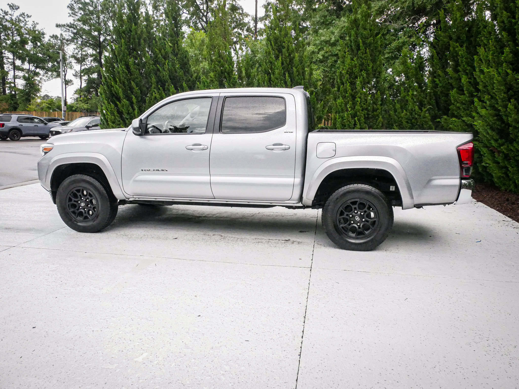 Used 2021 Toyota Tacoma SR5 RWD image 7