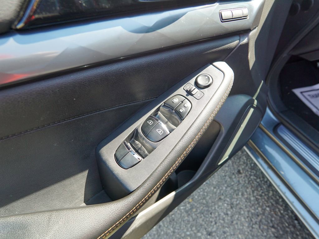 Used 2020 Nissan Maxima SR w/ Illumination Package image 16