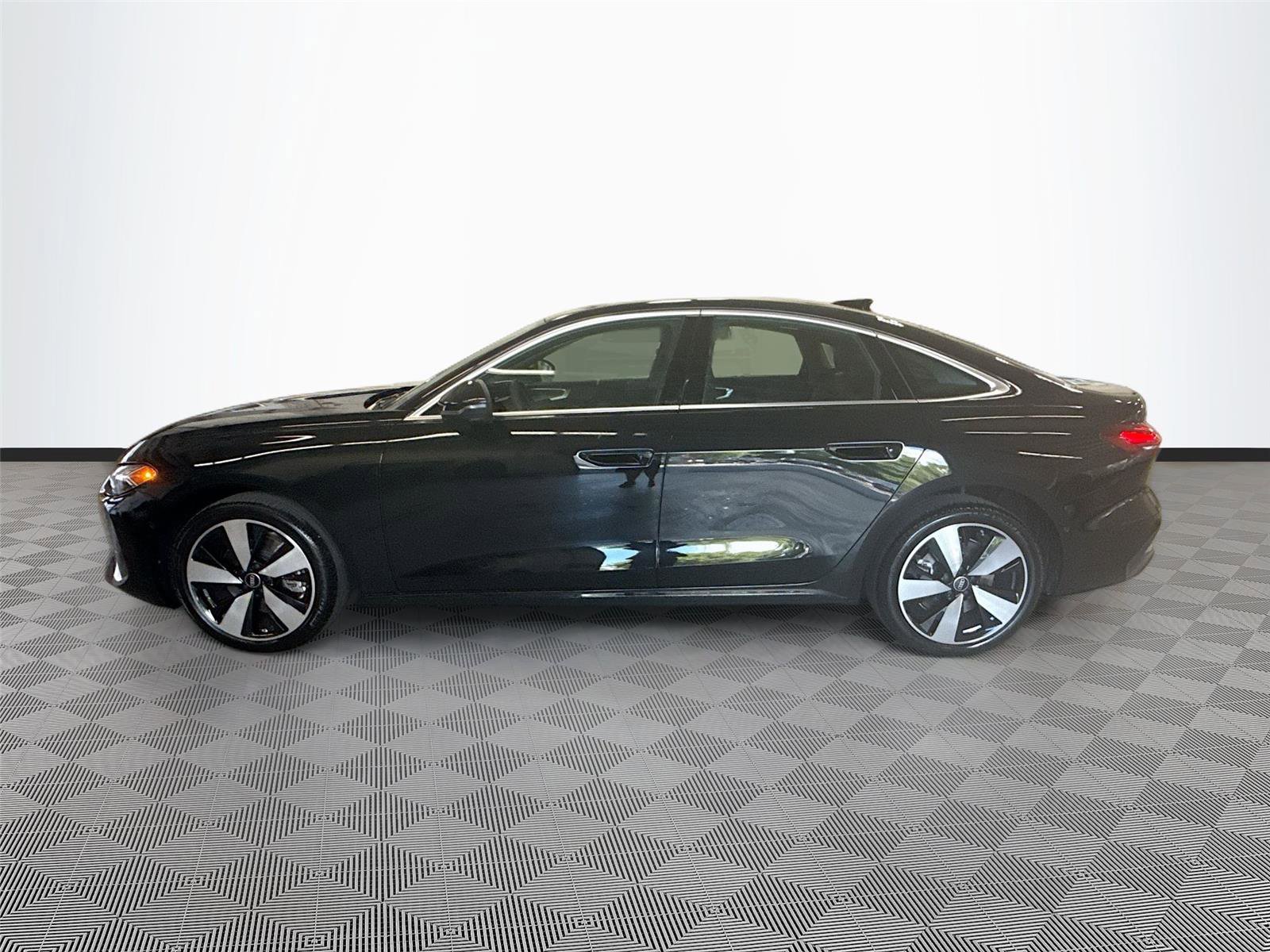 Certified 2025 Audi A5 2.0T Premium Plus w/ Premium Plus AWD/4WD image 4