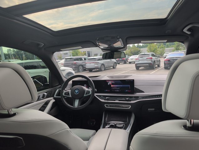 Used 2025 BMW X5 xDrive50e w/ M Sport Package AWD/4WD image 25