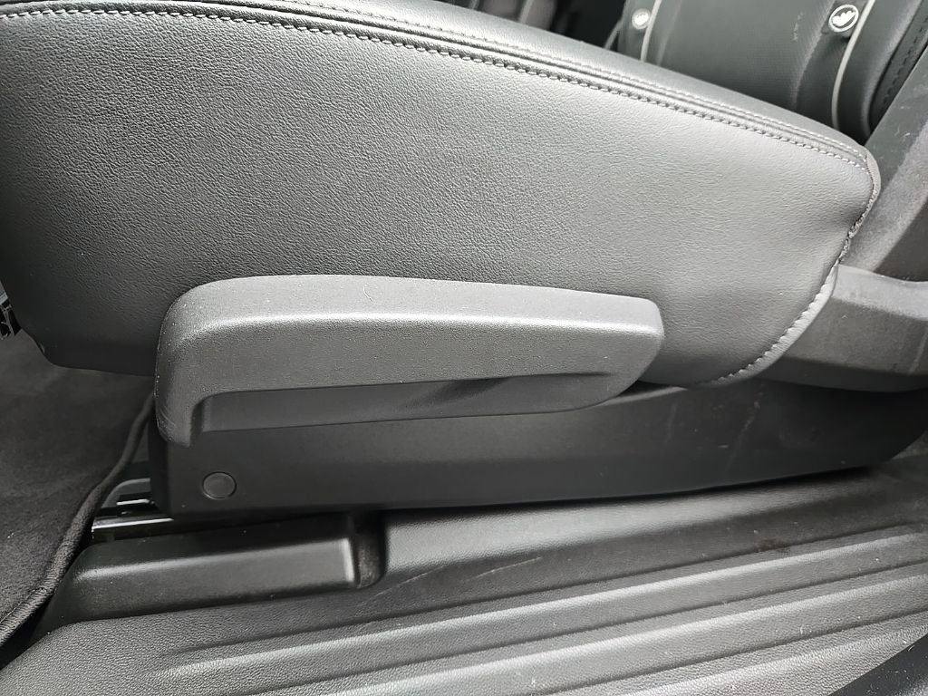 Used 2020 Buick Enclave Avenir image 45