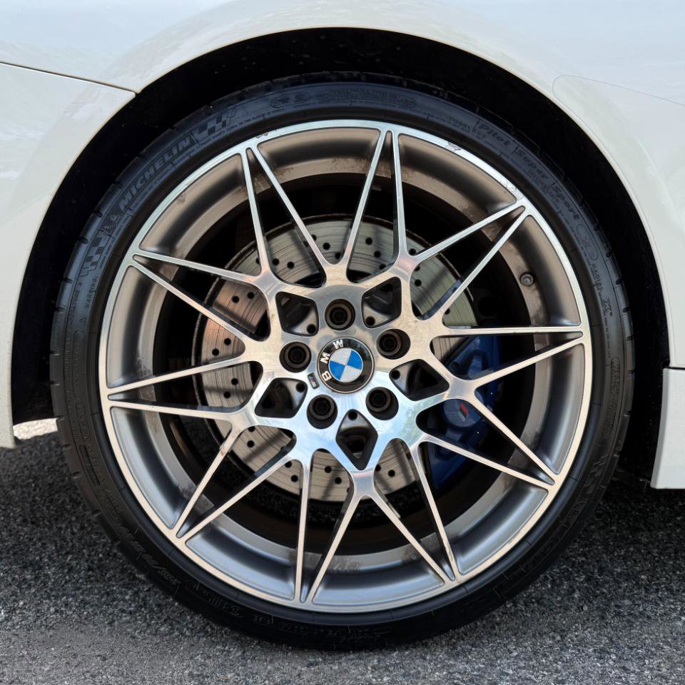 Used 2017 BMW M4 Convertible RWD image 32