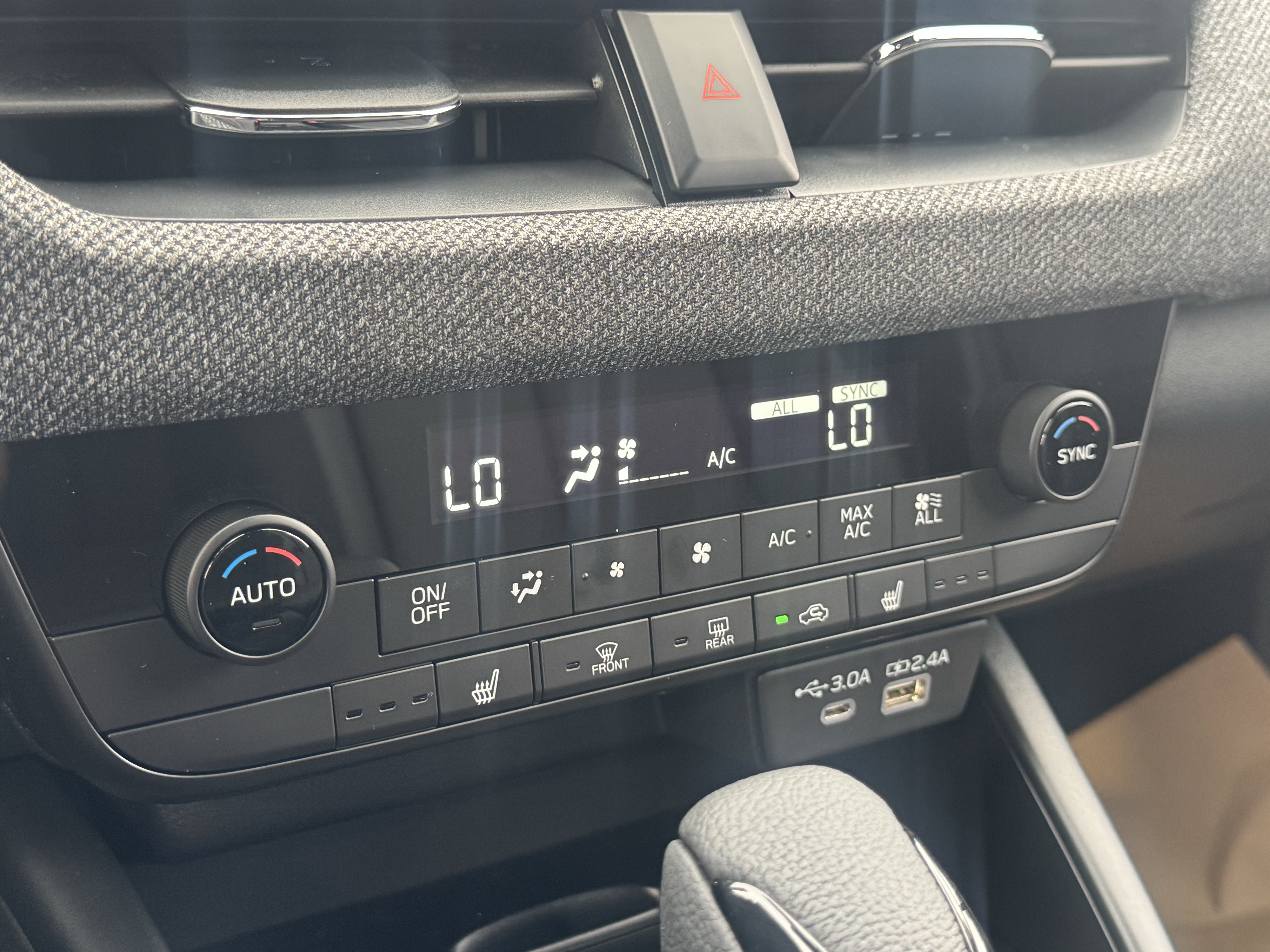 New 2026 Subaru Outback Premium AWD/4WD image 24